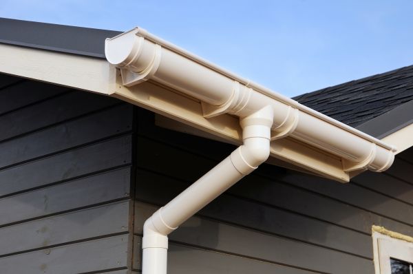 Cost of Roof Gutter Replacement in Kissimmee