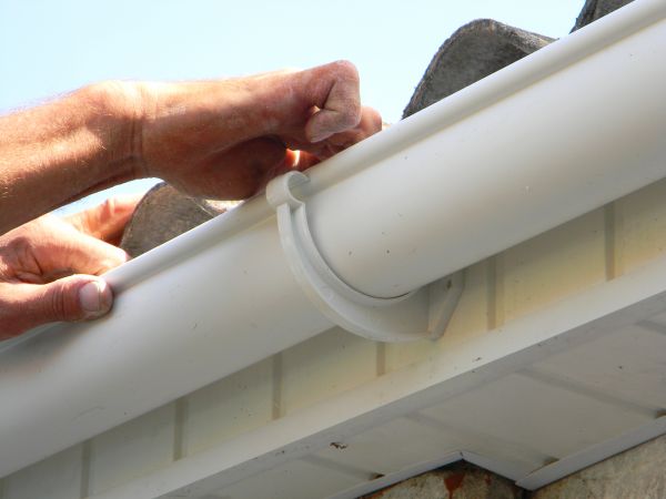 Cost of Plastic Gutter Repair in Kissimmee